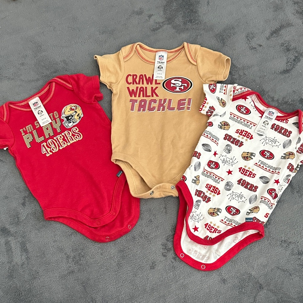 San Francisco 49ers Baby Bodysuit Set - Red, Gold, White
